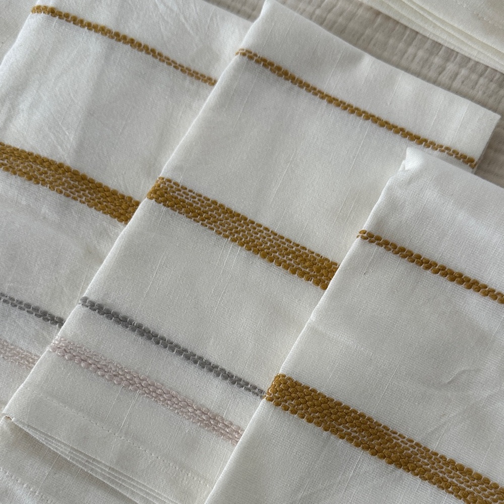 15 Hearth & Hand Striped cloth Napkins Set - Picture 2 of 4